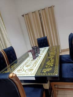 Dining Table (6 seater)