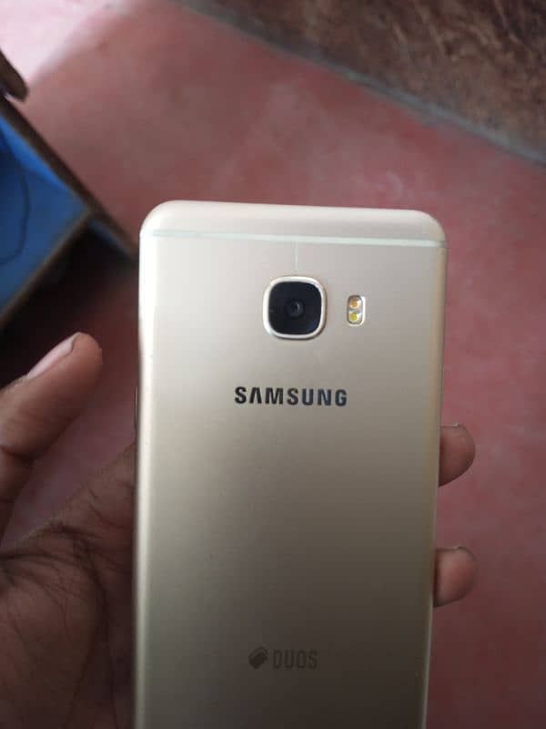 Samsung Galaxy c5 1