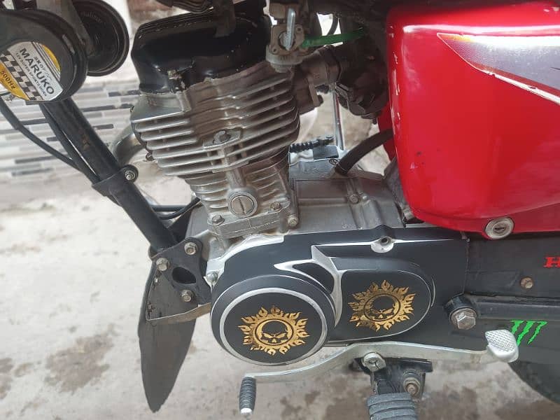 Honda 125 good condition 100% okay then make condition mein hai 2