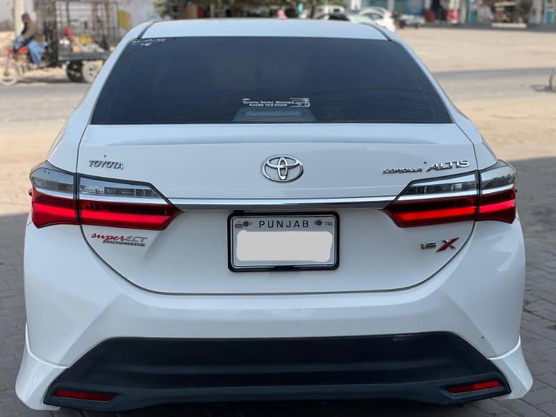 Toyota Corolla Altis 2021 3