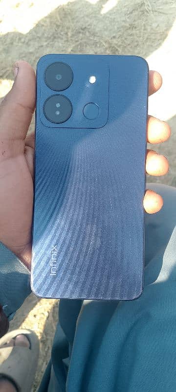 Infinix smart 7hd 2