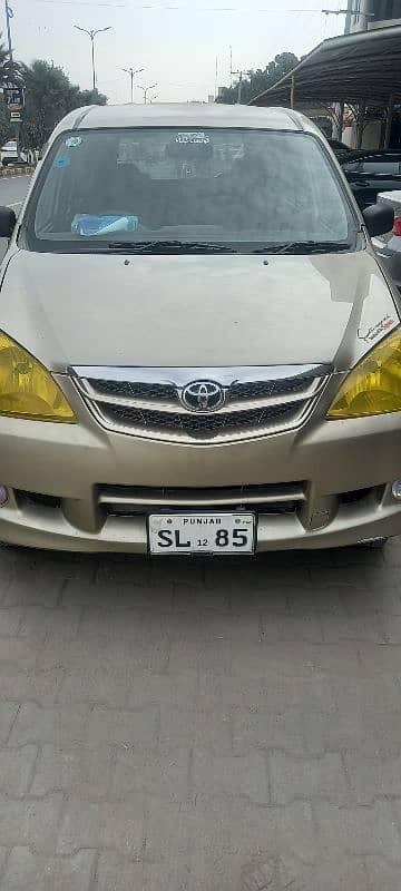 Toyota Avanza 2010 3