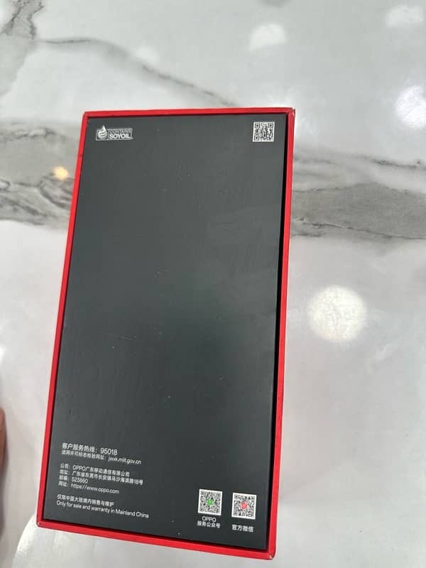 one plus 10pro janvan box and charger for sale 1