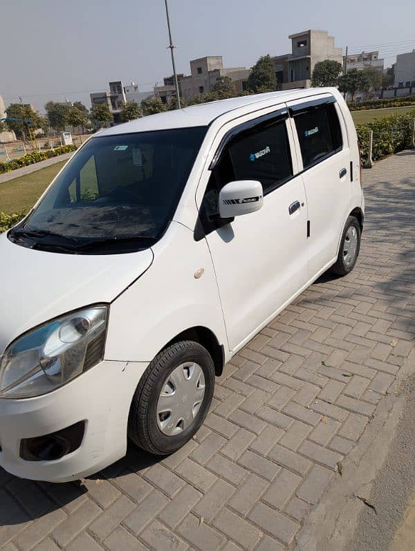 Suzuki Wagon R 2018 10