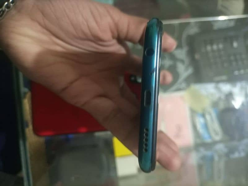 Huawei y9 2019.64GB . 4GB ram 3