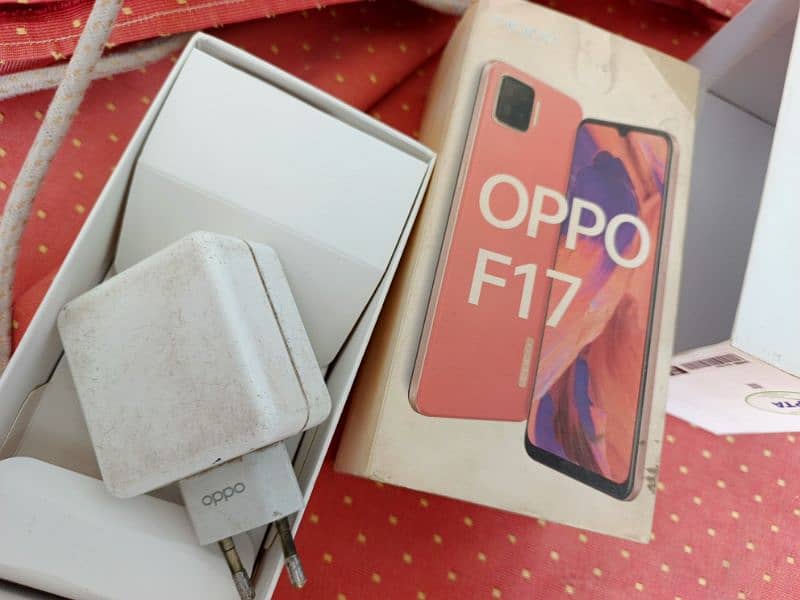 Oppo F17 8/128. 2