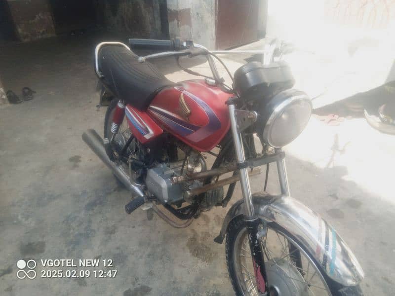 *CD100 Bike 2005Modal 4