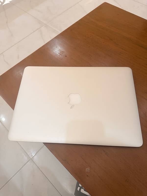 MacBook Air 2017 core i5 256gb ssd 2