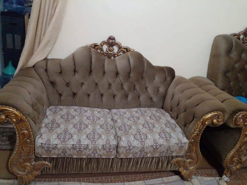 7 seater sofa set in a very condition 1