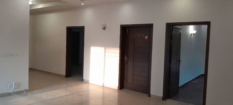 500 Sq Yds Upper Portion For Rent 4