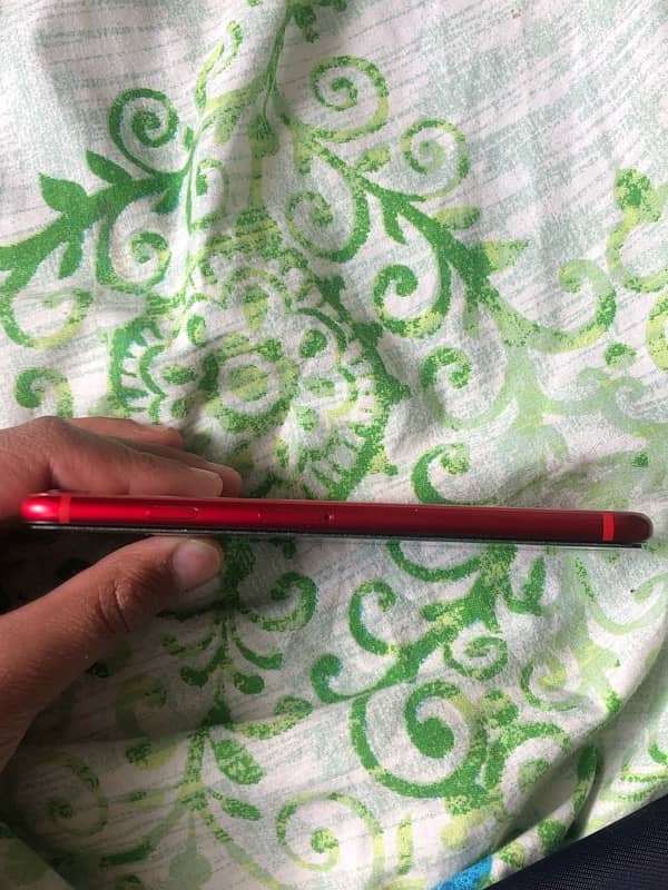 iphone 8 red colour 4