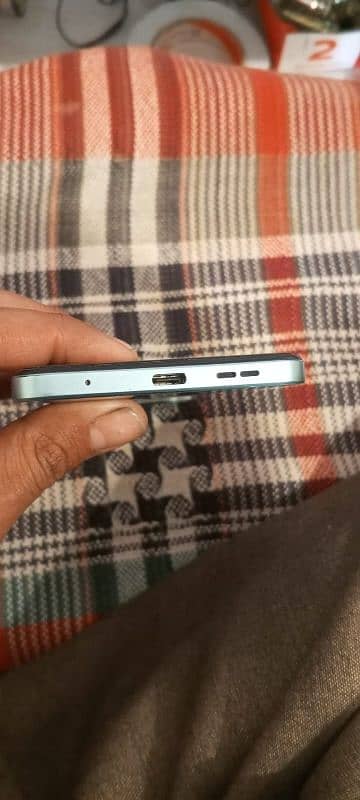 Redmi note 12 8/128 complete Box 10/10 like New 4