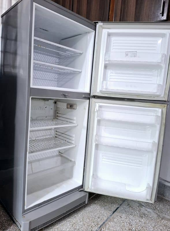 PEL Refrigerator 0