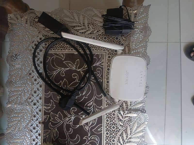 Tenda router And Tp link router 0