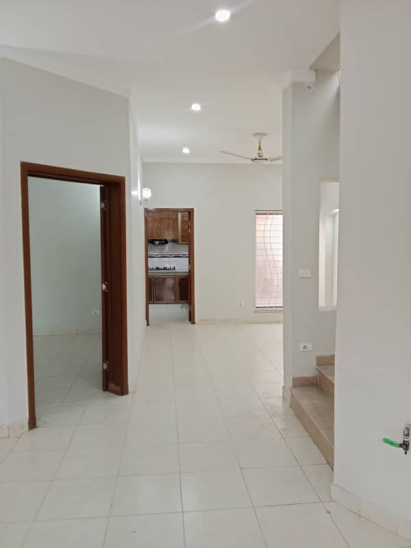 5 MARLA LIKE BRAND NEW HOUSE AVAILEBAL FOR RENT IN BAHRIA TOWN LAHORE 10