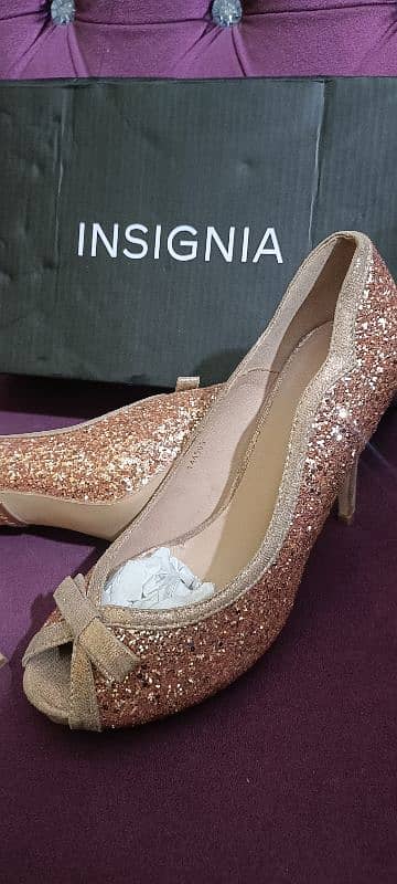 insignia new heels 4