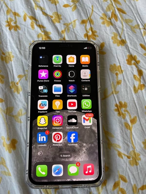 Apple Iphone X 64 GB Approved with Box 2