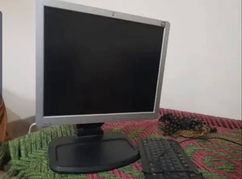 17 inch LCD Monitor 0