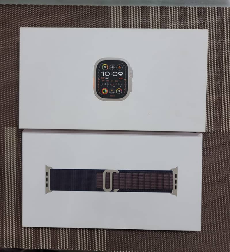 Apple Watch Ultra 2 49mm Titanium Indigo 1