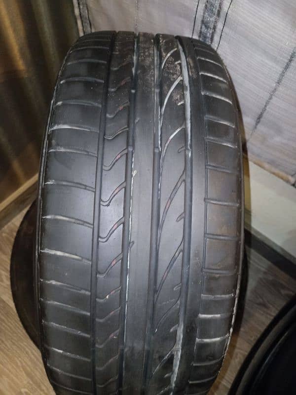 low profile Bridgestone 225/50/r18 new condition tyres for sale 14