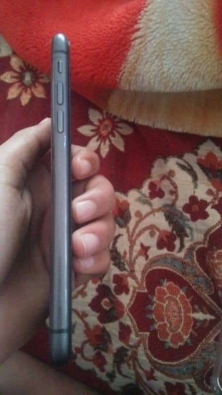 iphone 11 non PTA 6