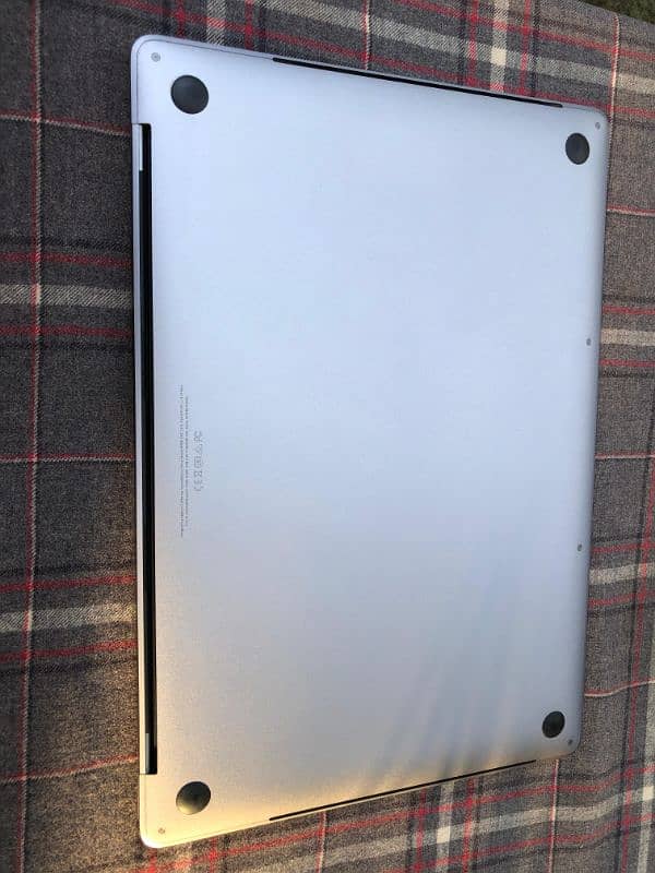 Apple MacBook pro 2018 0309-804/94/94 4