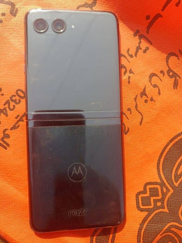 motorola razr plus 2023 5