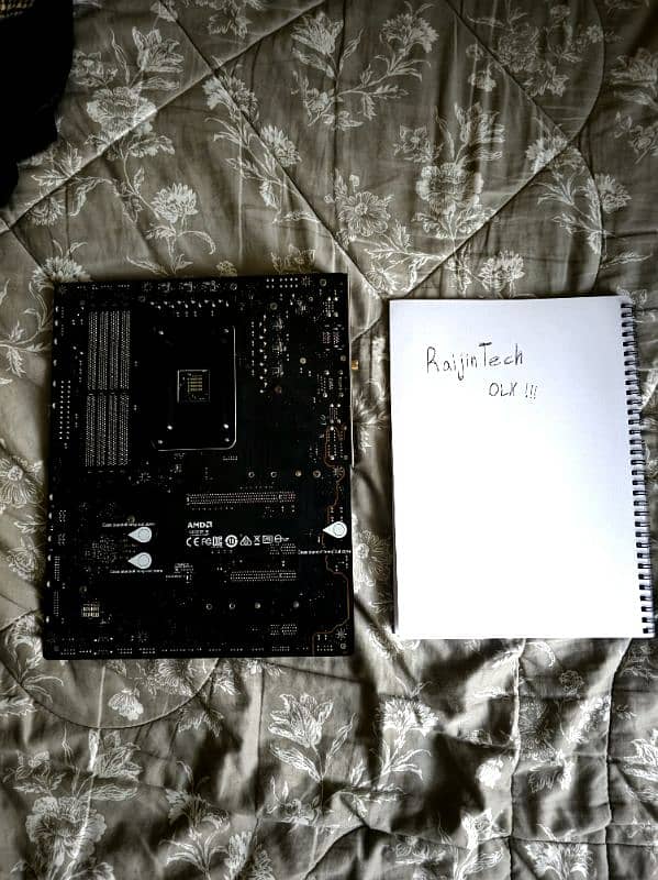 MPG X570 GAMING PRO CARBON WIFI Motherboard [ BARELY USED ] 1