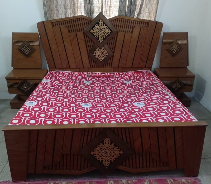 Excellent Wooden Beautiful King Double Bed with Side Tables, Dressing 0