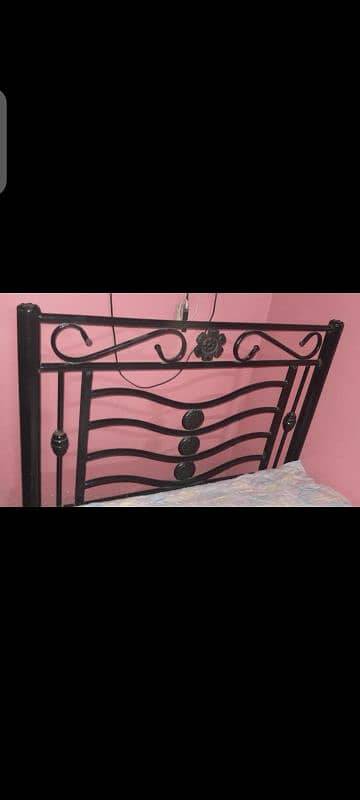 8000 final iron bed with mettress 3 by 6 2