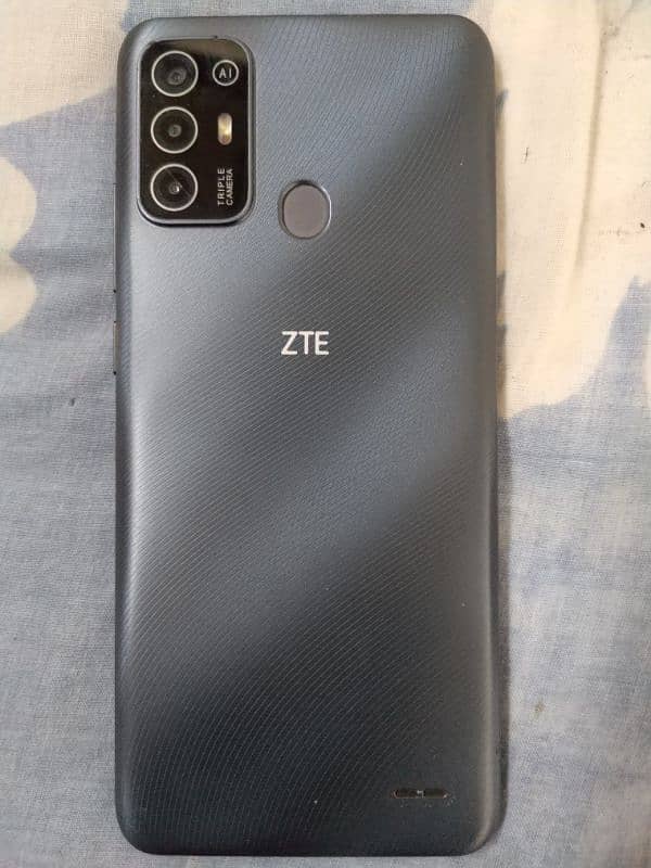 ZTE A52  mobile 14