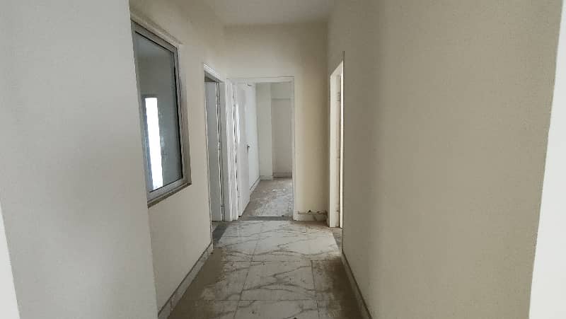 Flat Of 1700 Square Feet Available In Grey Noor Tower &Amp; Shopping Mall 4