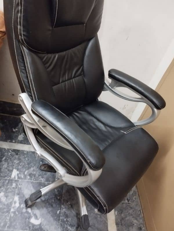 High Back Revolving Office Chair + Computer Chair 0