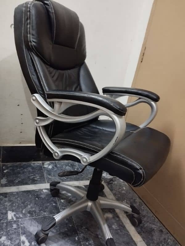 High Back Revolving Office Chair + Computer Chair 2