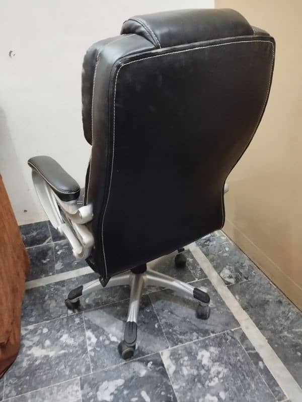 High Back Revolving Office Chair + Computer Chair 4