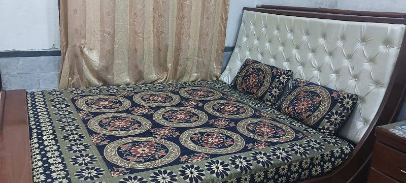 I want to sale Bed and 1 side table without mattress 3