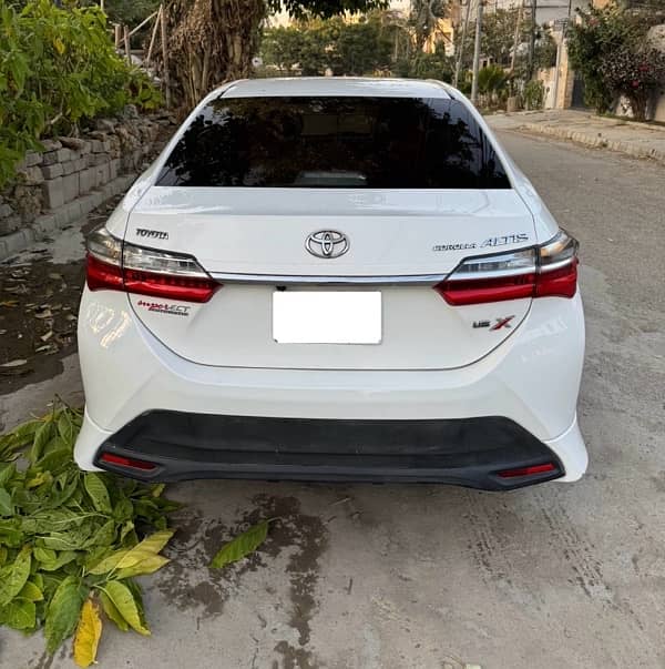 Toyota Corolla Altis 2021 4