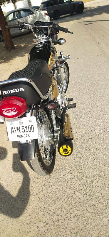 Honda 125 CG urgent for sale brand new 1500 km drive 7