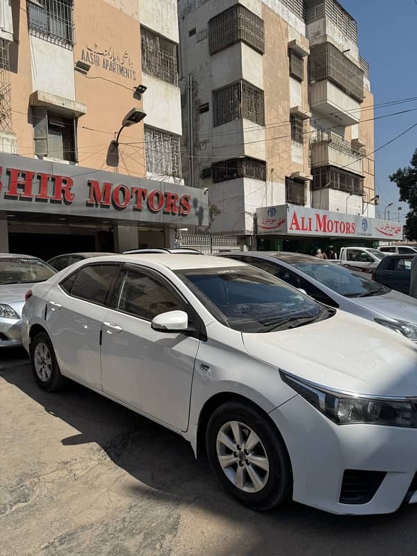 Toyota Corolla Altis 2015 2piece touch in Doors Only 1