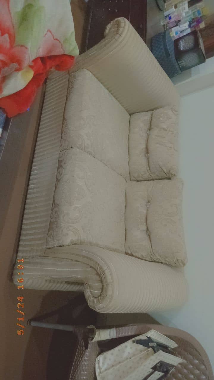 7 seater sofa set used for sale 2