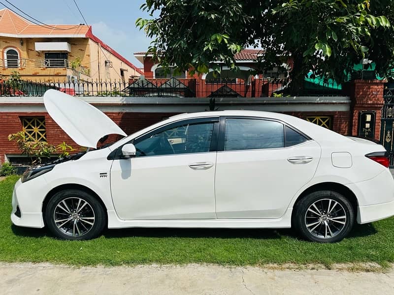 Toyota Altis Grande 2014 16