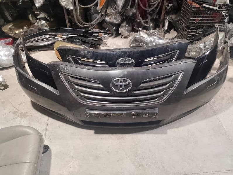 Toyota Camry, Crown,Mark x ,Mark 2 parts available 4