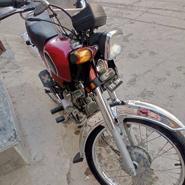 804 number honda cd 70 all original cheezay available hain 2