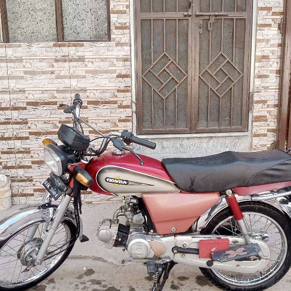 804 number honda cd 70 all original cheezay available hain 5