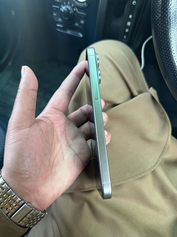 iphone 15pro max 256gb non pta 4