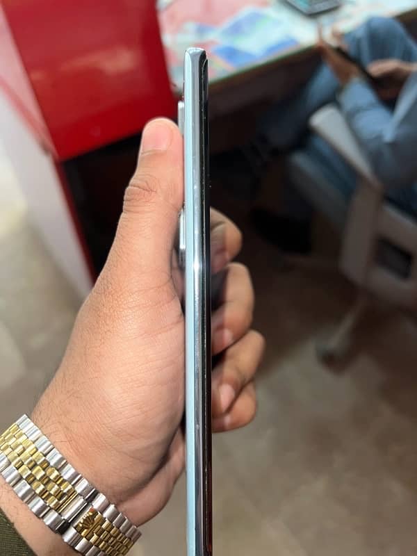 VIVO v29 10/10 CONDITION  12+8/256gb WITH FULL BOX 4