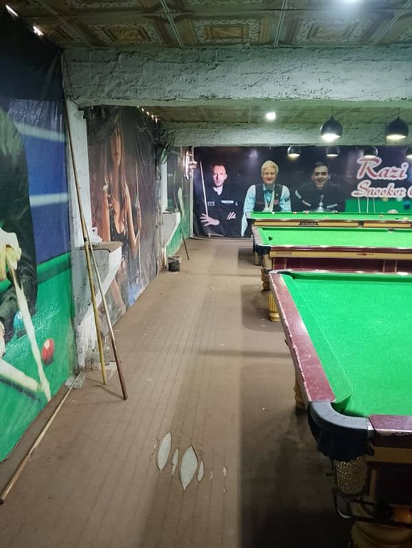 Running snooker club for sale 8