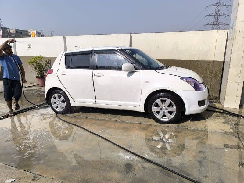 Suzuki Swift 2013 DLX 1.3 Allow Rims 2