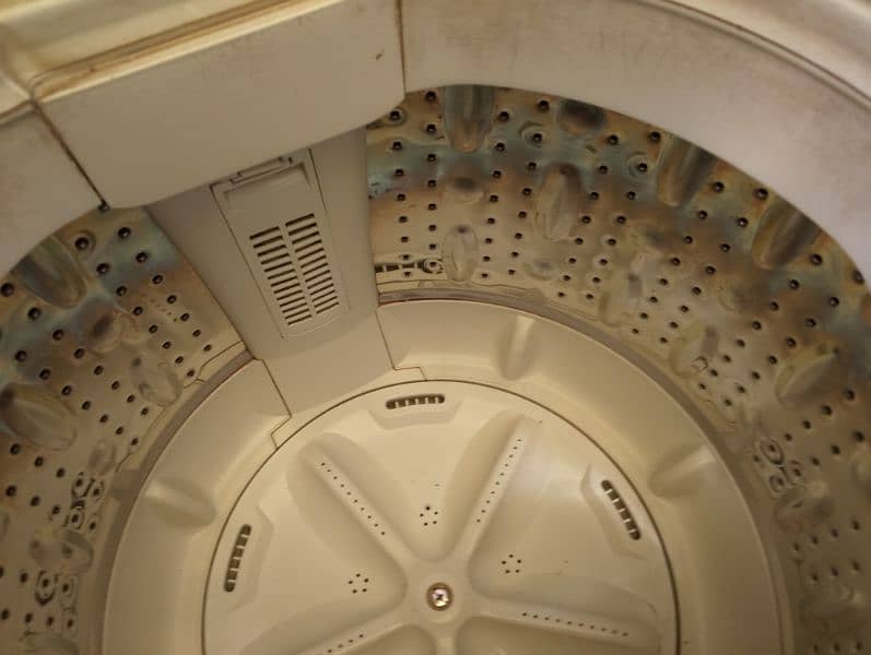 Dawlance washing machine 8.5 kg 3