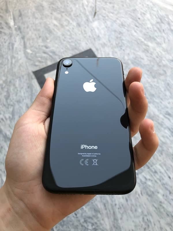 iphone XR 64 GB non PTA 2